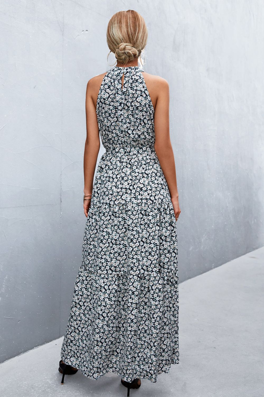 Women's Printed Sleeveless Tie Waist Maxi Dress